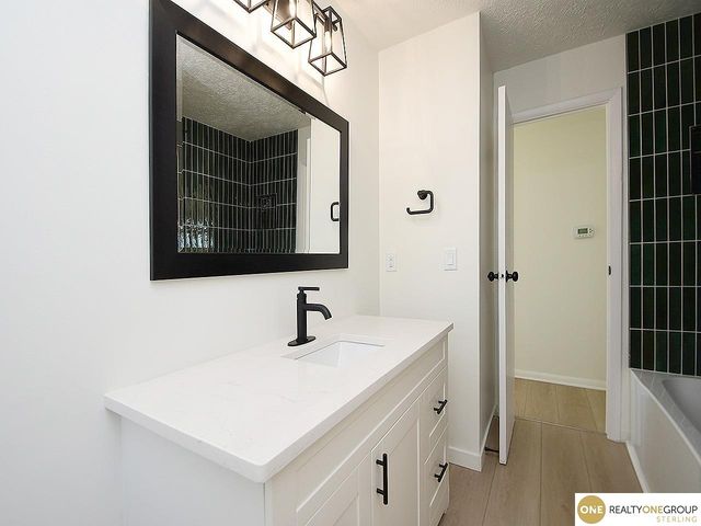 206 E Westplains Road, Gretna, NE 68028