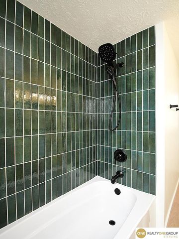 206 E Westplains Road, Gretna, NE 68028