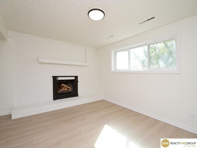 206 E Westplains Road, Gretna, NE 68028