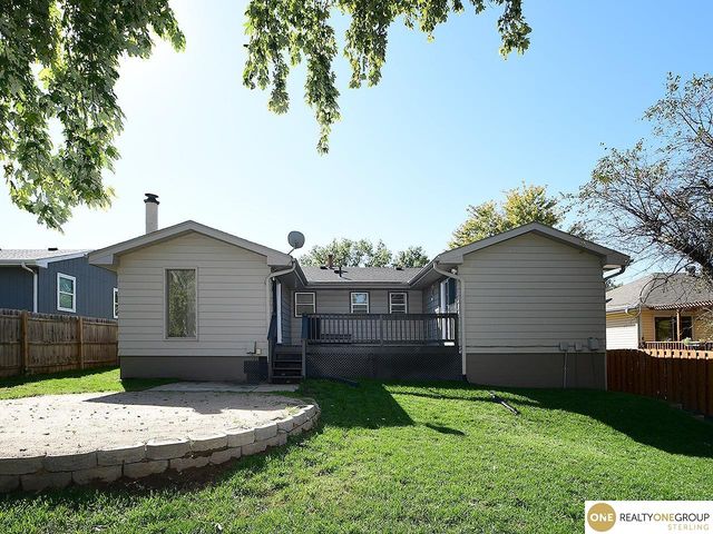 206 E Westplains Road, Gretna, NE 68028
