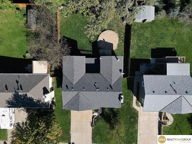 206 E Westplains Road, Gretna, NE 68028