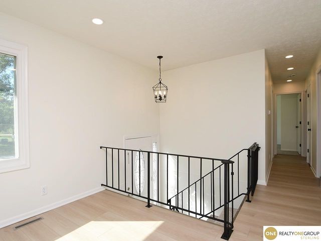 206 E Westplains Road, Gretna, NE 68028