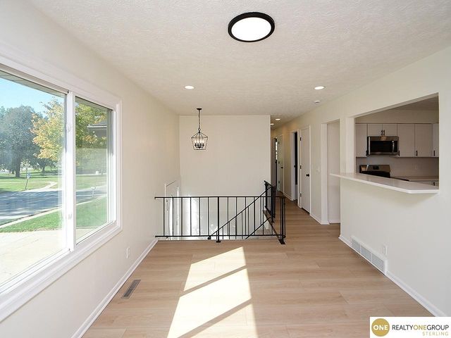 206 E Westplains Road, Gretna, NE 68028