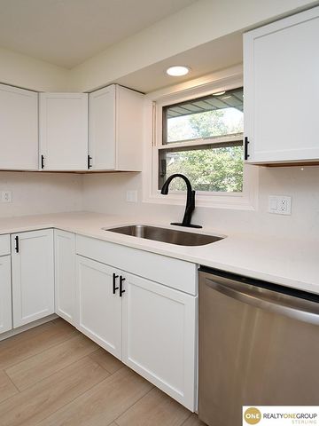 206 E Westplains Road, Gretna, NE 68028