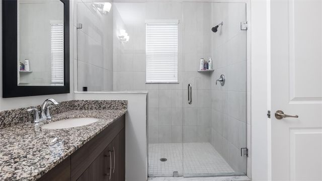 20927 NW 1st Ct, Pembroke Pines, FL 33029