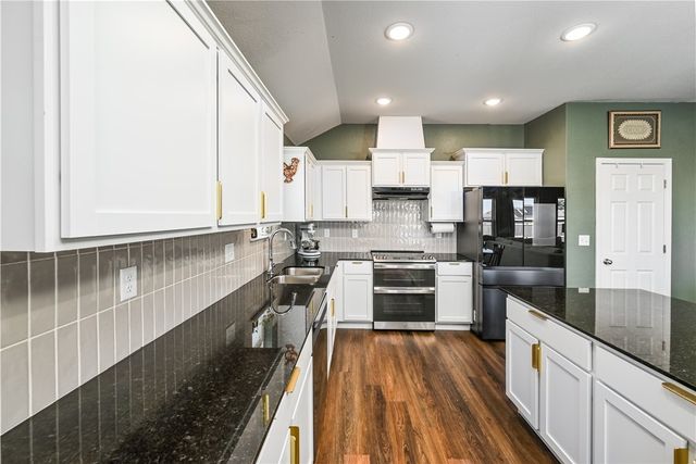 1610 Eveningshade Lane, Centerton, AR 72719