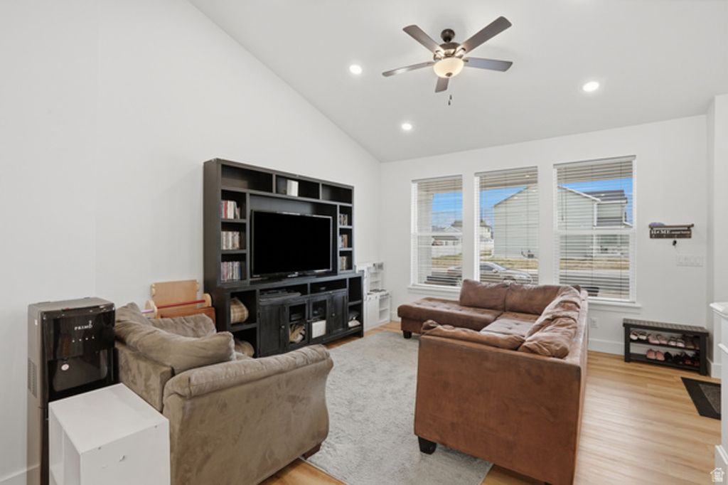 683 N EASTCREST AVE, Tooele, UT 84074 — photo 4