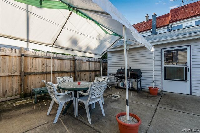 220 Rhode Island St, Buffalo, NY 14213