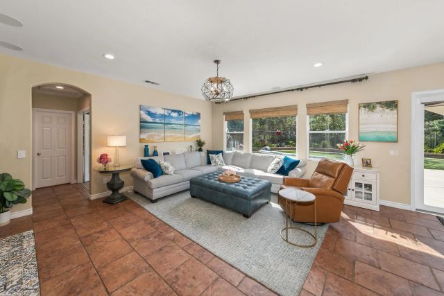 12820 Hideaway Ln, San Diego, CA 92131