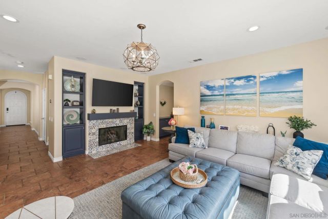 12820 Hideaway Ln, San Diego, CA 92131