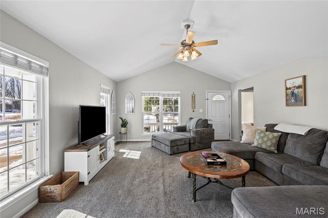 1410 Coyote, Farmington, MO 63640