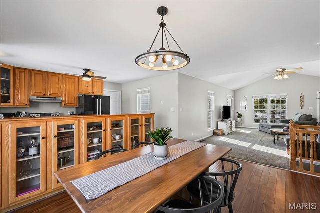 1410 Coyote, Farmington, MO 63640