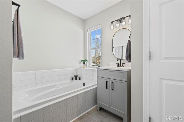 1410 Coyote, Farmington, MO 63640