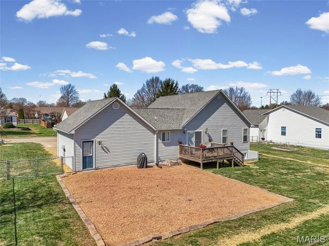 1410 Coyote, Farmington, MO 63640