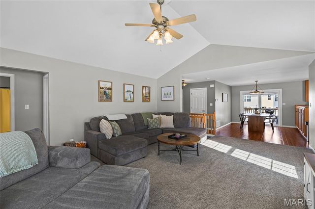 1410 Coyote, Farmington, MO 63640