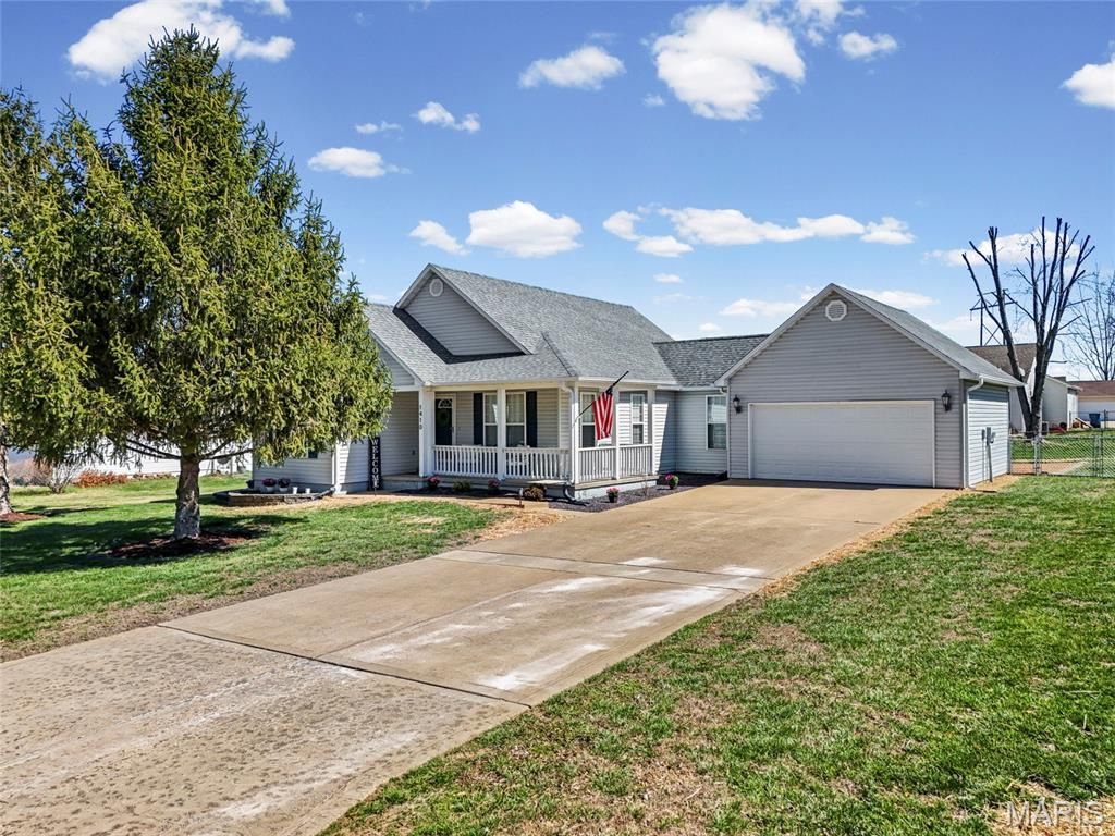 1410 Coyote, Farmington, MO 63640
