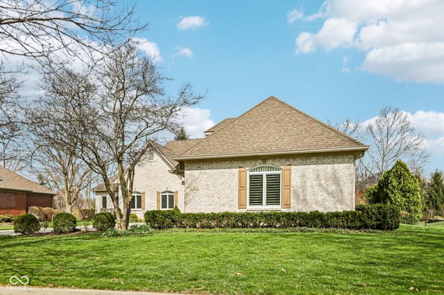 2047 Caledonian Court, Greenwood, IN 46143