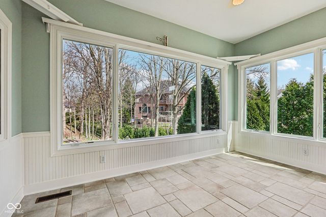 2047 Caledonian Court, Greenwood, IN 46143