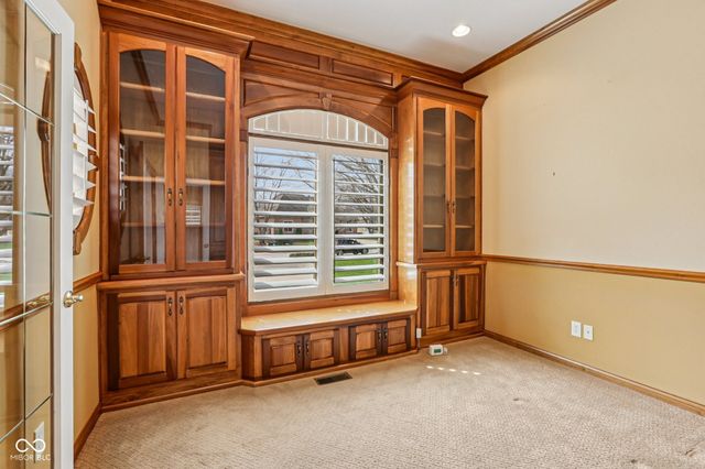 2047 Caledonian Court, Greenwood, IN 46143