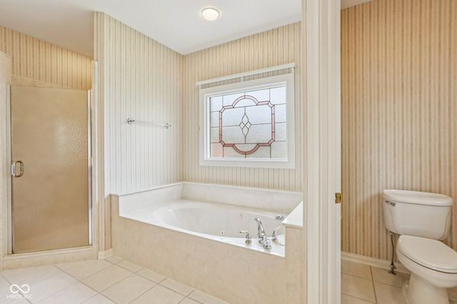 2047 Caledonian Court, Greenwood, IN 46143