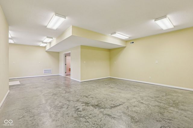 2047 Caledonian Court, Greenwood, IN 46143