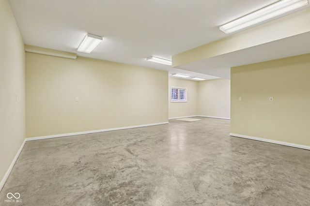 2047 Caledonian Court, Greenwood, IN 46143