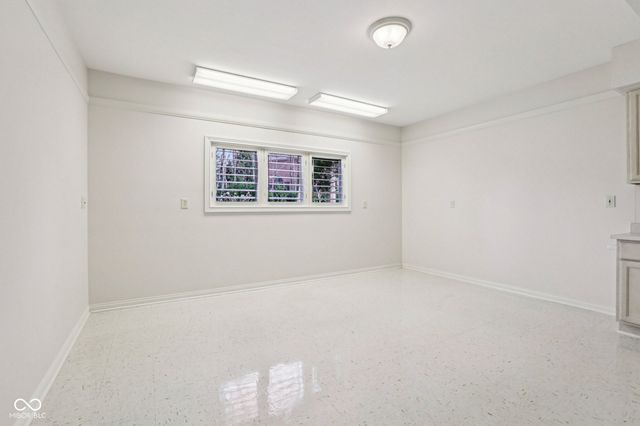 2047 Caledonian Court, Greenwood, IN 46143