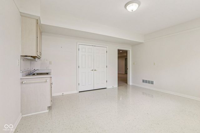 2047 Caledonian Court, Greenwood, IN 46143