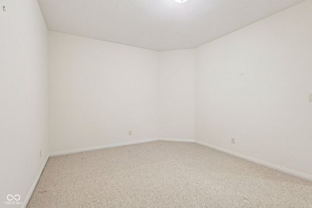 2047 Caledonian Court, Greenwood, IN 46143