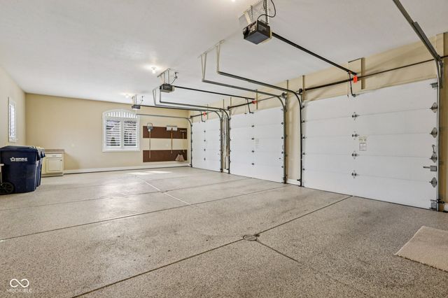 2047 Caledonian Court, Greenwood, IN 46143