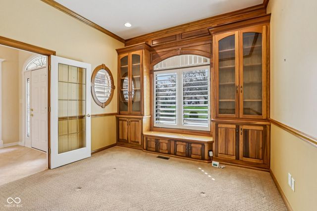 2047 Caledonian Court, Greenwood, IN 46143