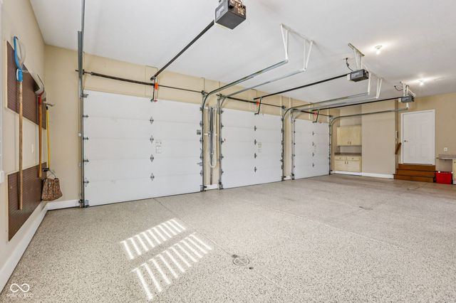 2047 Caledonian Court, Greenwood, IN 46143