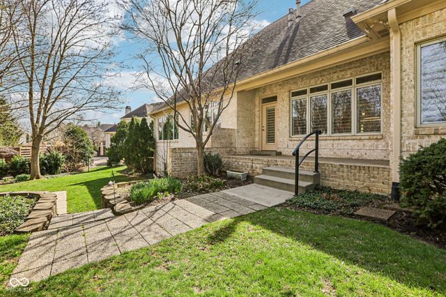 2047 Caledonian Court, Greenwood, IN 46143