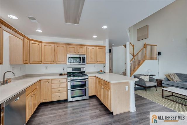 403 Somerset Court, South Brunswick, NJ 08540