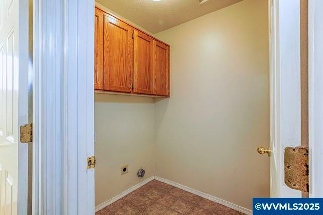 4234 Windflower Ct NE, Salem, OR 97305