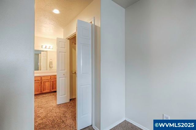 4234 Windflower Ct NE, Salem, OR 97305