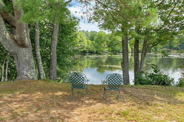 152 Parade Road, Barnstead, NH 03218