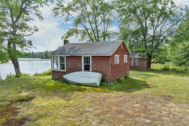 152 Parade Road, Barnstead, NH 03218