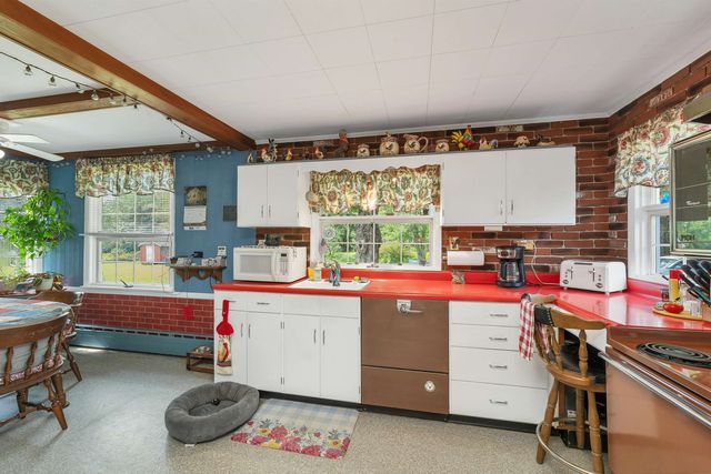 152 Parade Road, Barnstead, NH 03218