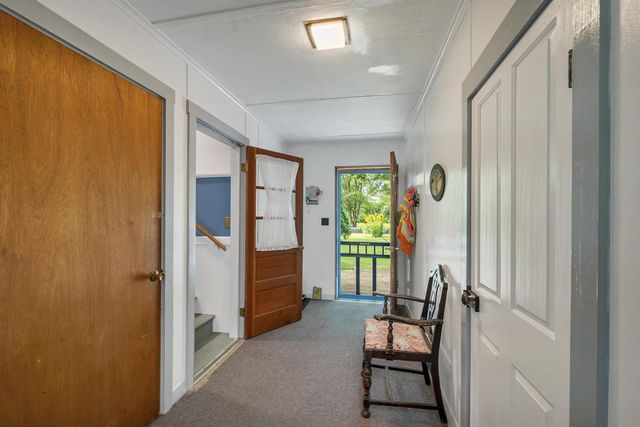 152 Parade Road, Barnstead, NH 03218