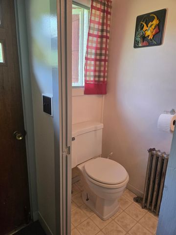 152 Parade Road, Barnstead, NH 03218