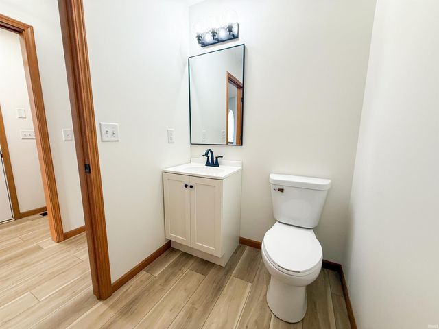 1815 Bennington Drive, Mishawaka, IN 46544