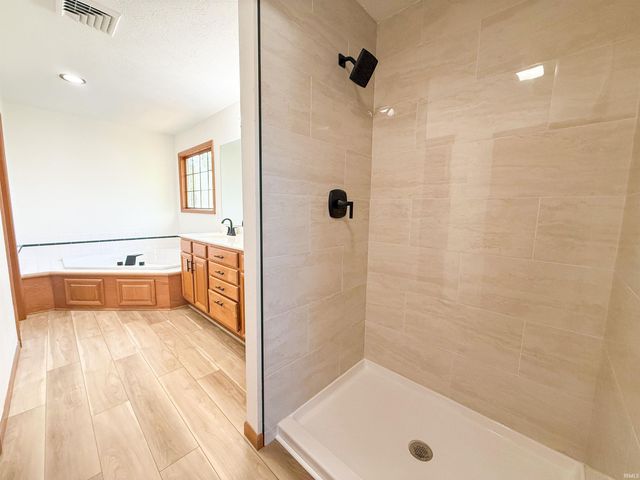 1815 Bennington Drive, Mishawaka, IN 46544