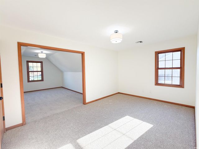 1815 Bennington Drive, Mishawaka, IN 46544