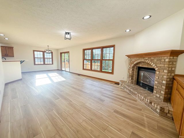 1815 Bennington Drive, Mishawaka, IN 46544