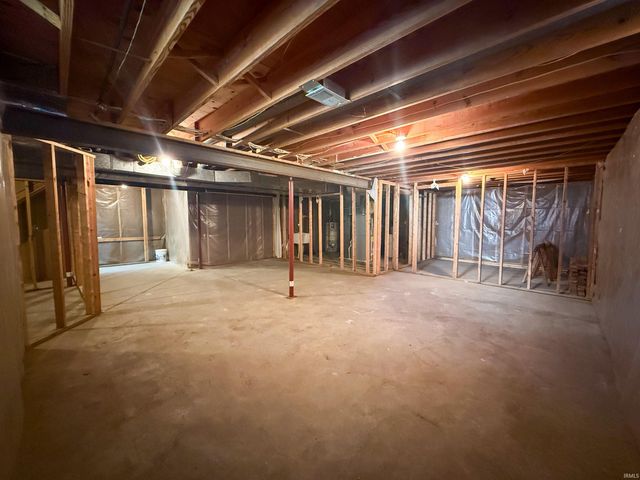 1815 Bennington Drive, Mishawaka, IN 46544