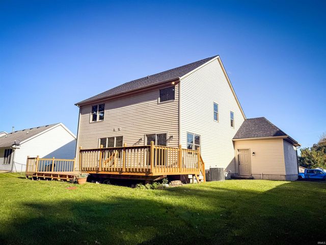 1815 Bennington Drive, Mishawaka, IN 46544