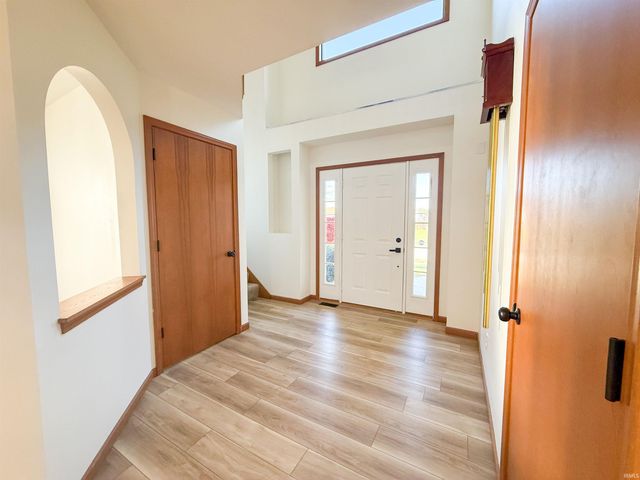 1815 Bennington Drive, Mishawaka, IN 46544