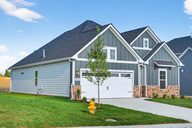 3916 Trinity Woods Rd, Columbia, TN 38401