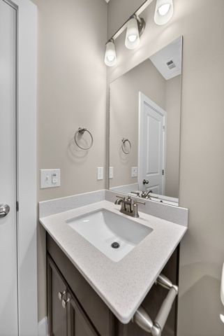 3916 Trinity Woods Rd, Columbia, TN 38401